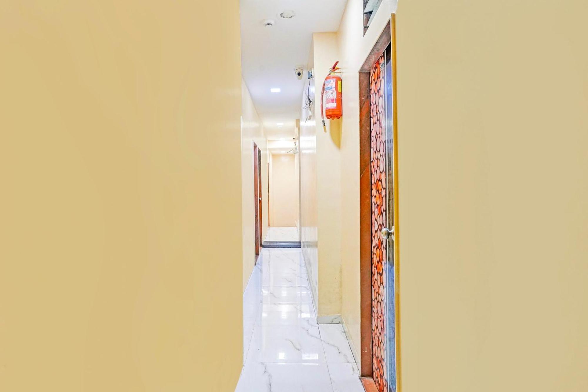 Hotel O Asma Мумбаи Экстерьер фото